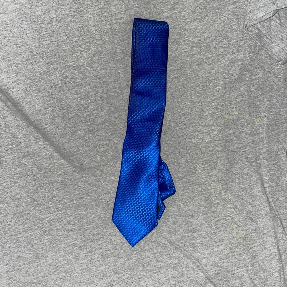 Blue tie
